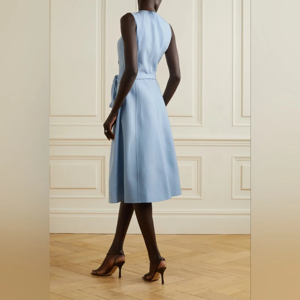 $3,400 OSCAR DE LA RENTA LIGHT BLUE WOOL FLOWER EMBR DRESS 8 - Picture 12 of 15